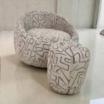 Fauteuil cocoon avec pouf